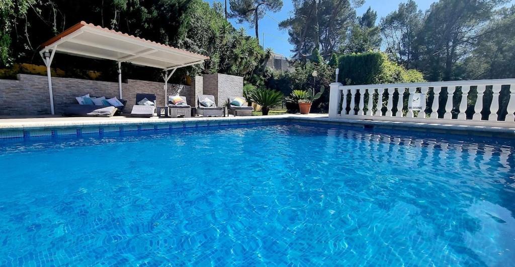 Wonderful Villa, Heated Pool, Near Beautiful Town Alboy Luaran gambar